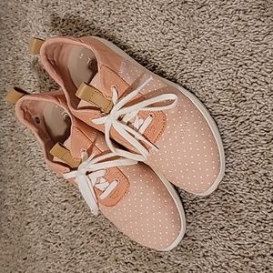 Pink Polka Dot Tom's Sneakers